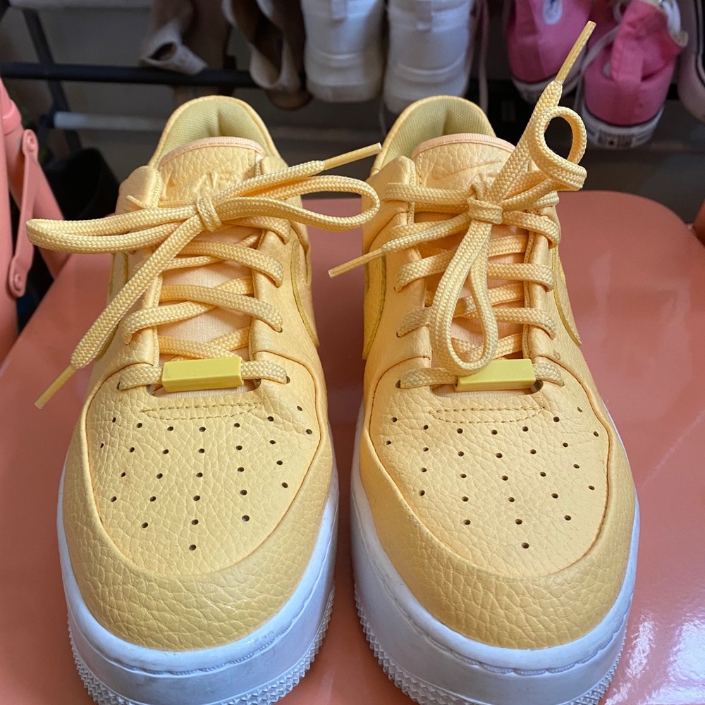 Nike Air Force 1